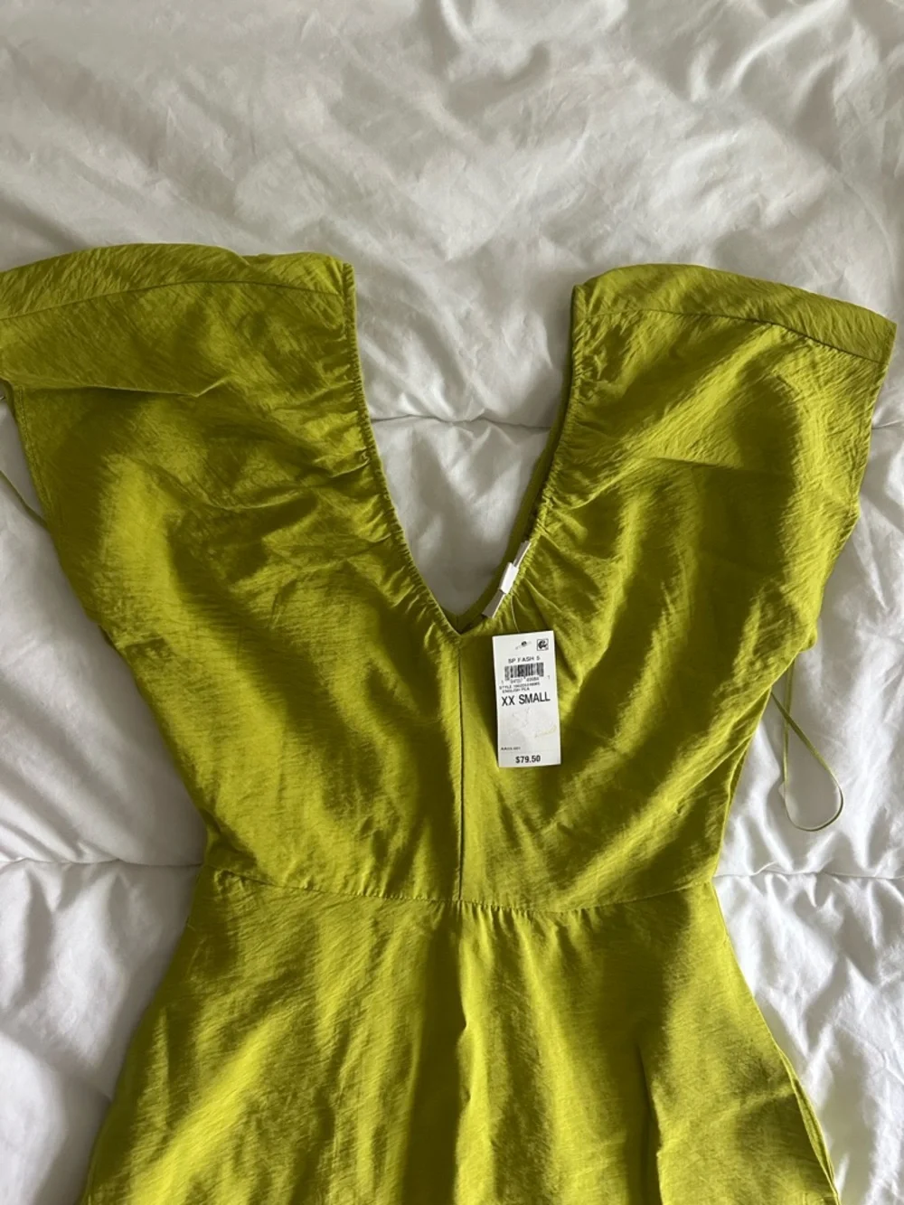 Women’s Flowy V-Neck Maxi Dress in Green - Picture 2 of 4